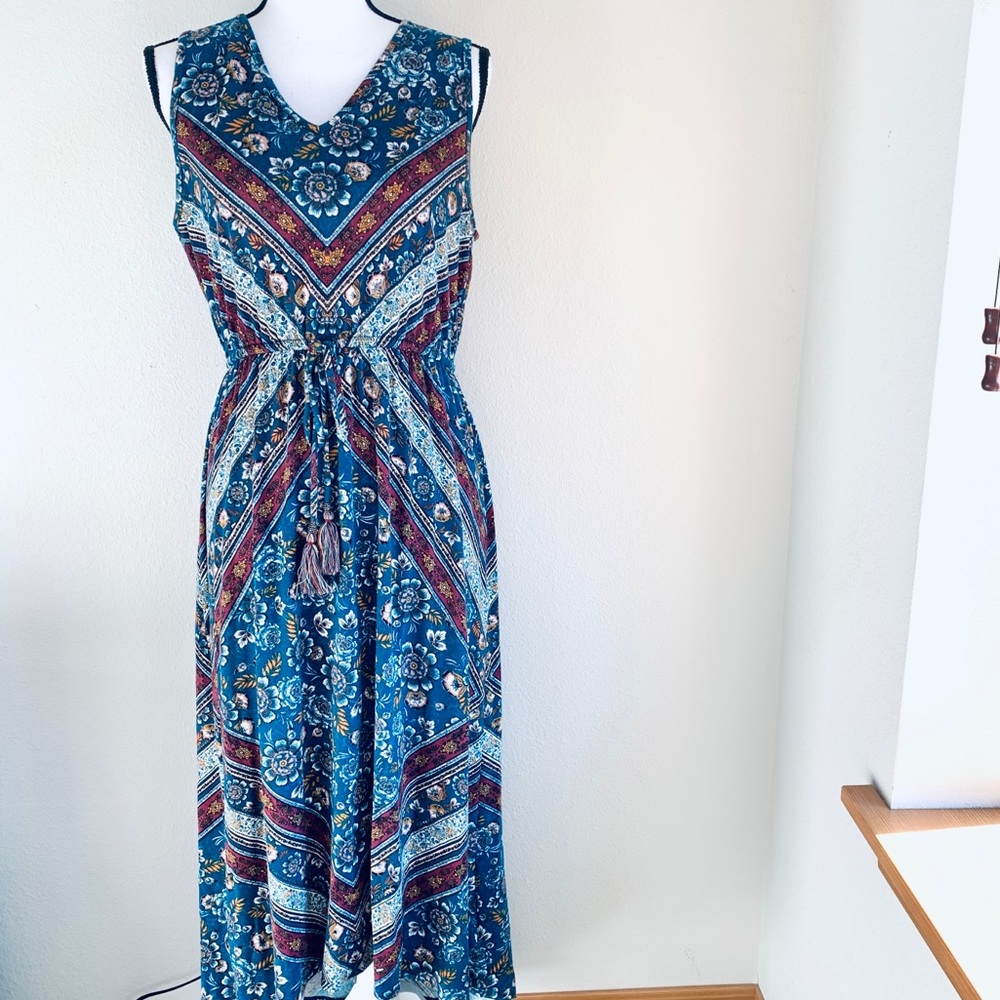 ARTESIA Sleeveless Empire Waist  High Low Dress